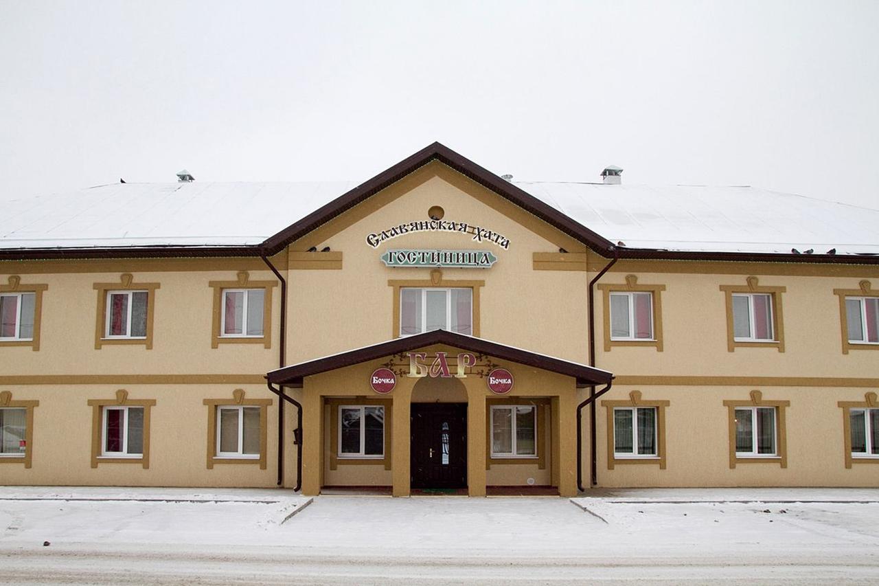 Slavyanskaya Hata Hotel Baranovicsi Kültér fotó